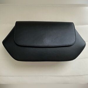 Cuyana hexagon clutch - black